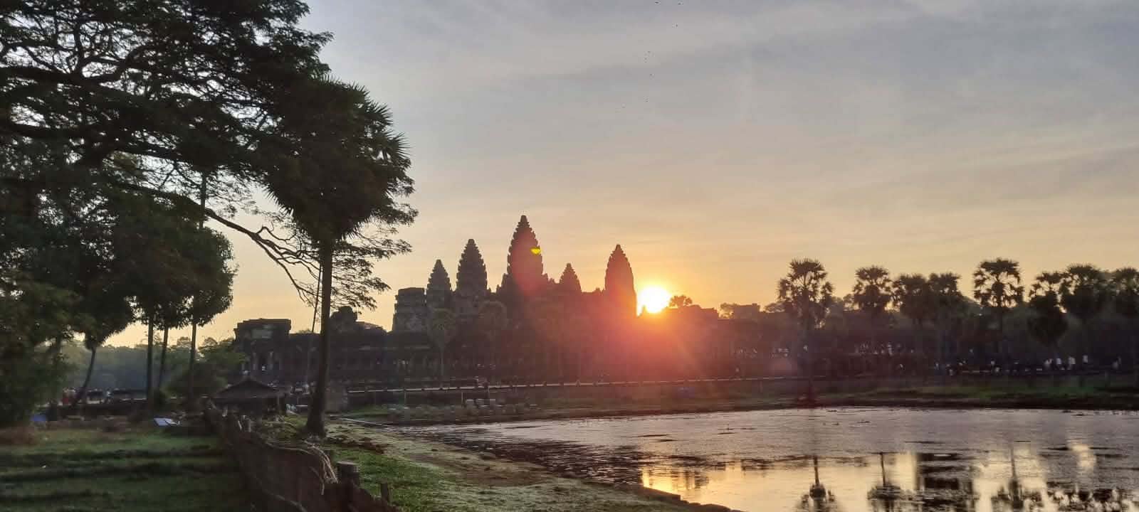 Angkor Wat all’alba, Cambogia